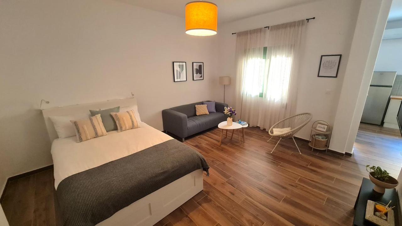 Yannis Guest House Aegina Extérieur photo
